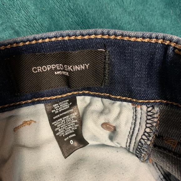 Like New Express Cropped Skinny Mid Rise Jeans - Picture 4 of 4